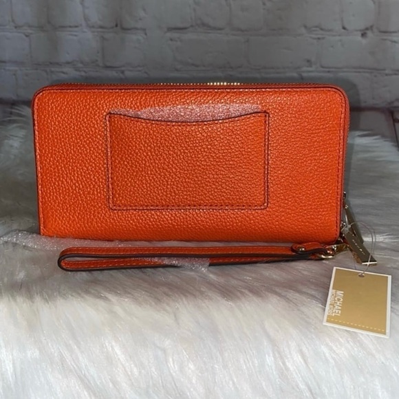 Michael Kors CARINE Tote/JET SET Wallet 2 pc Set - Picture 8 of 8